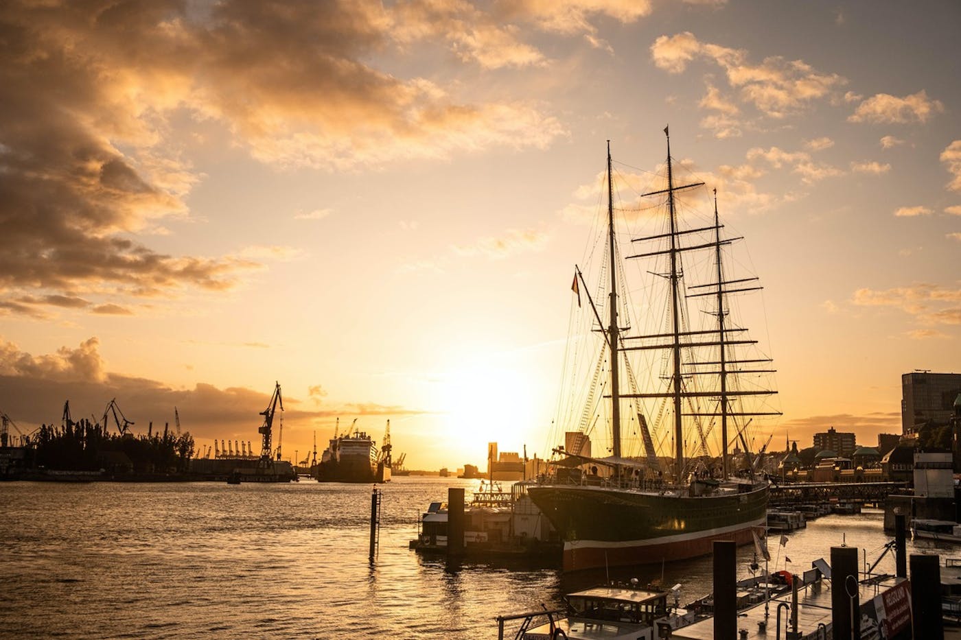 Designing a Zero-carbon City of the Future for Hamburg, Germany